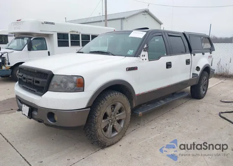 2006 Ford F-150 Fx4/Xlt z USA, uszkodzony, nr VIN 1FTPW04596KC78704